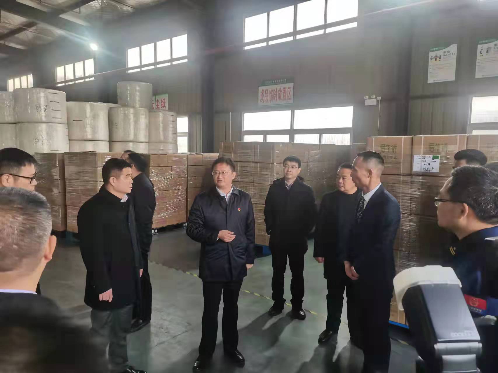 滨海县委副书记县长吴启标检查节前安全生产工作