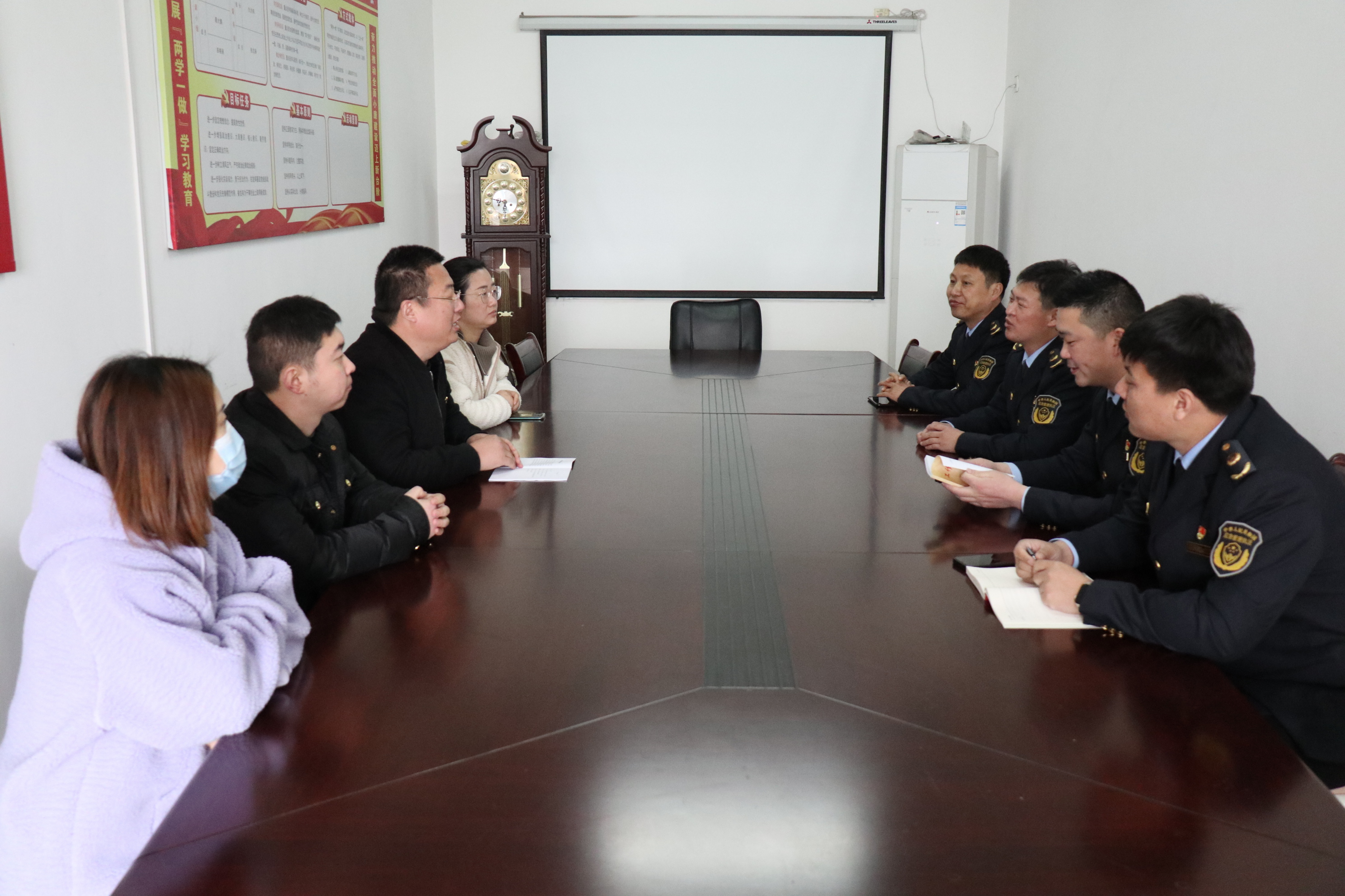 c29fc9326f0f8e19b4c378006cbc34e.jpg c29fc9326f0f8e19b4c378006cbc34e.jpg