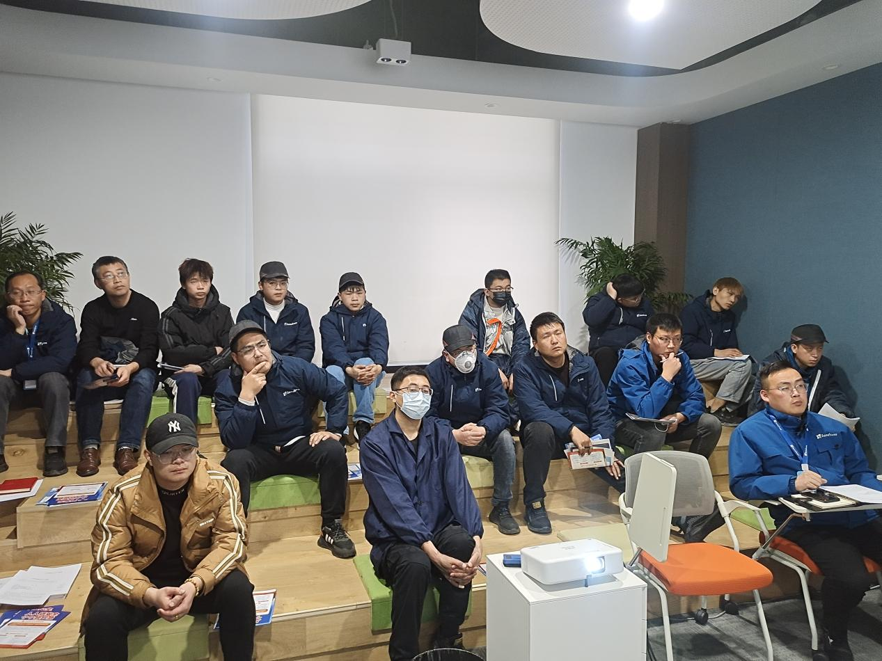 20231212服务安全夯基础,速递新规进企业稿件15.png 20231212服务安全夯基础,速递新规进企业稿件15.png