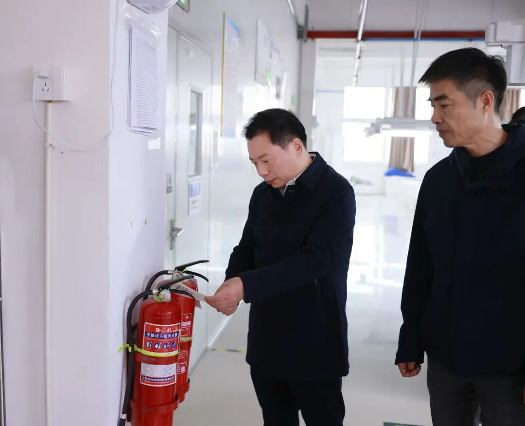 20251130郭超检查安全生产工作(信息稿)1.png 20251130郭超检查安全生产工作(信息稿)1.png