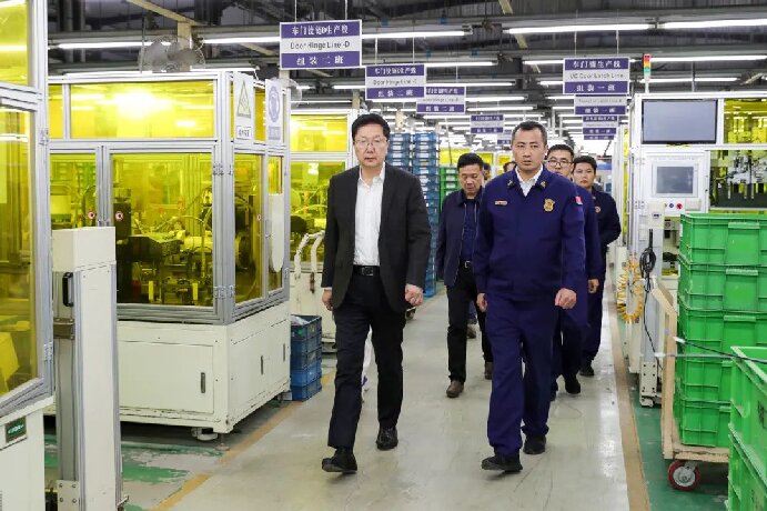 盐城市应急管理局 基层动态 市开发区党工委书记王旭东现场检查安全